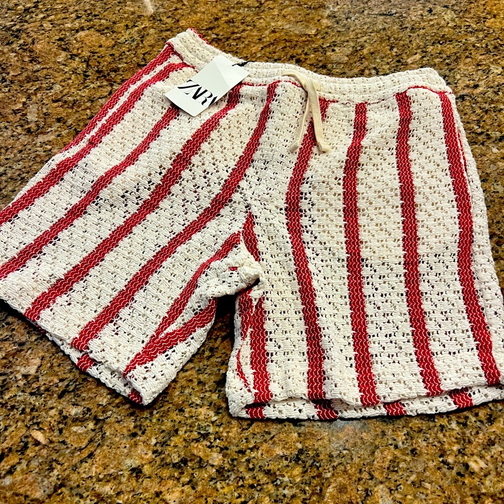 Zara red and cream knit shorts New with tags